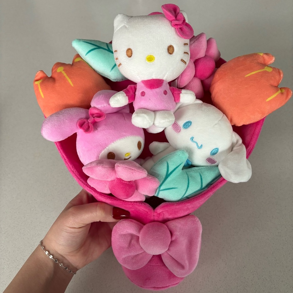 Hello Kitty Plush Bouquet